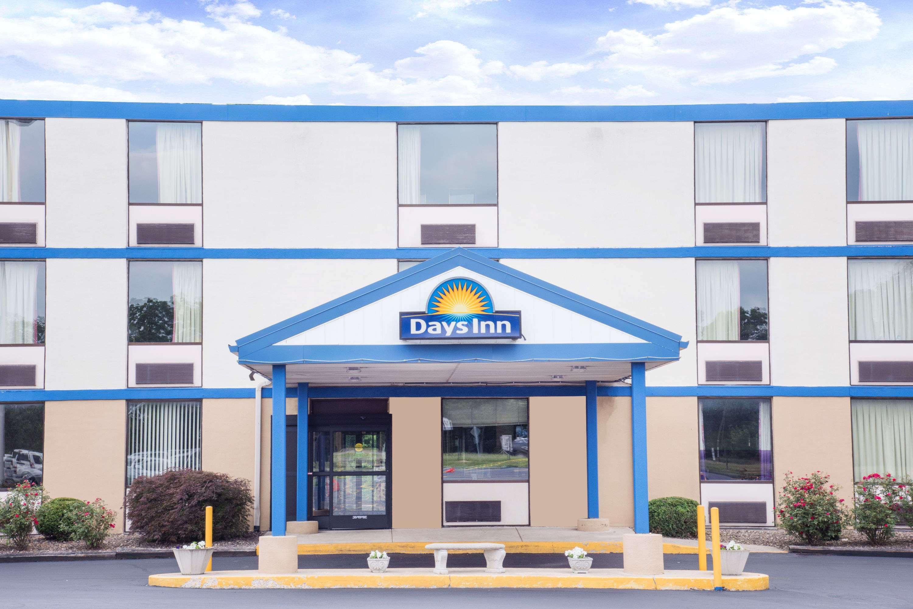 Days Inn By Wyndham צ'יימברסבורג מראה חיצוני תמונה