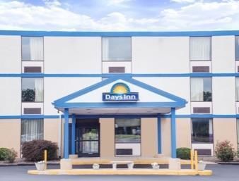 Days Inn By Wyndham צ'יימברסבורג מראה חיצוני תמונה